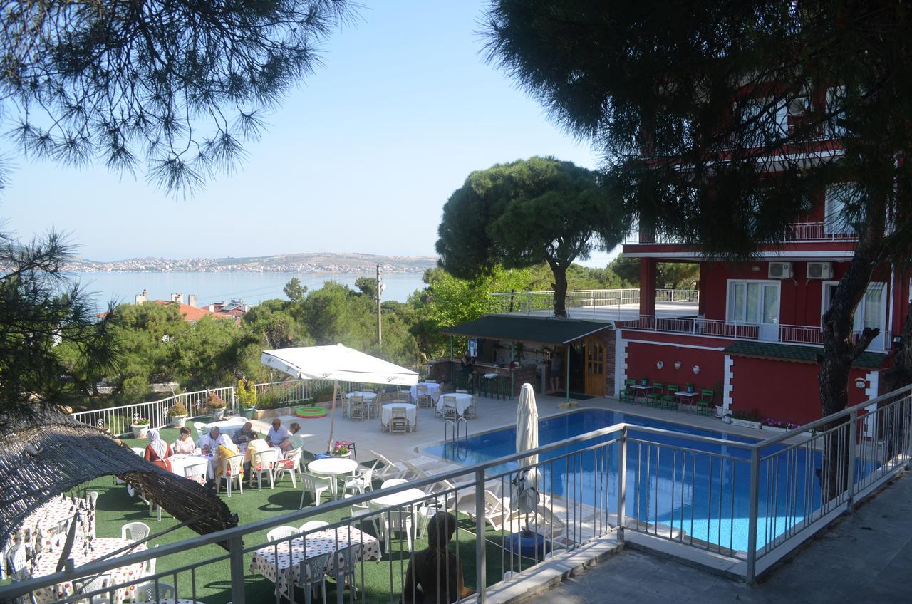 Tunc Hotel Ayvalik Exterior photo